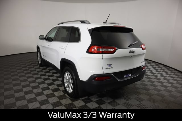 Used 2014 Jeep Cherokee Latitude w/ Cold Weather Group AWD/4WD image 6