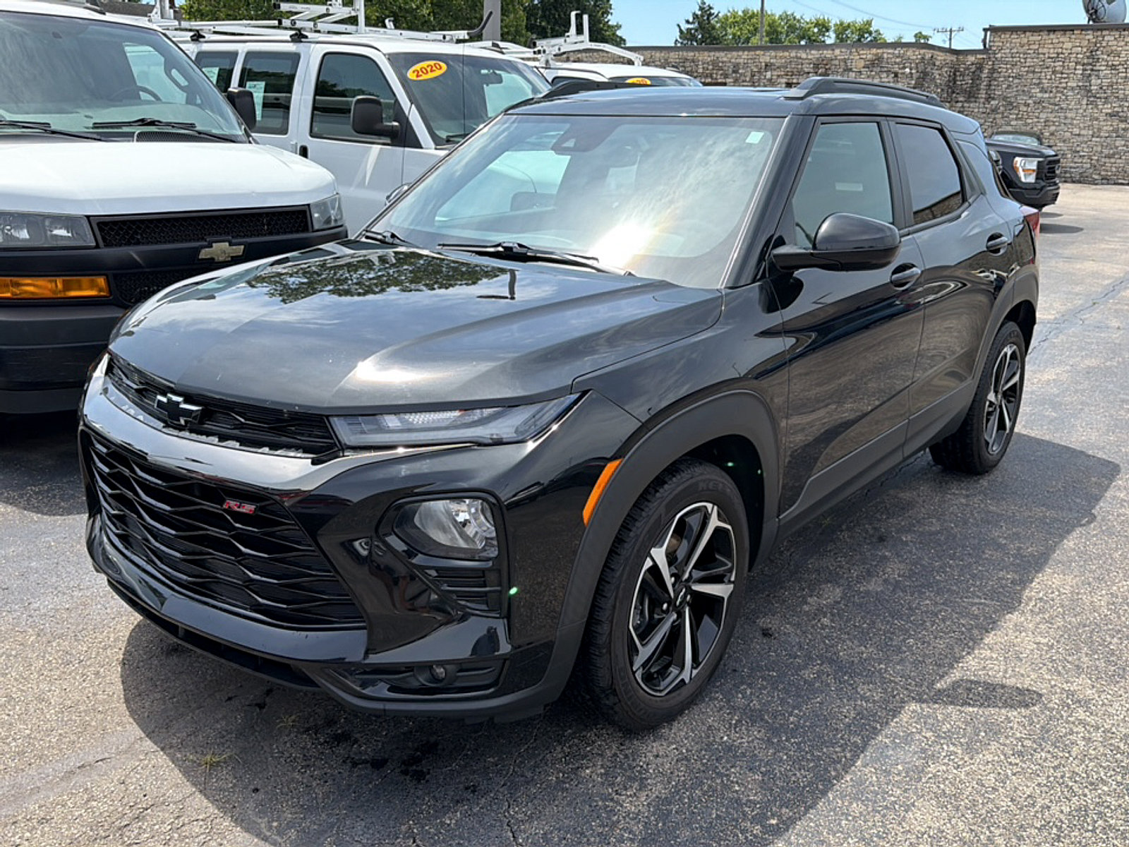 Used 2021 Chevrolet TrailBlazer RS w/ Sun and Liftgate Package FWD image 3