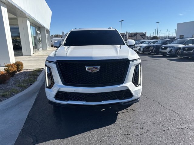 Used 2025 Cadillac Escalade V image 8