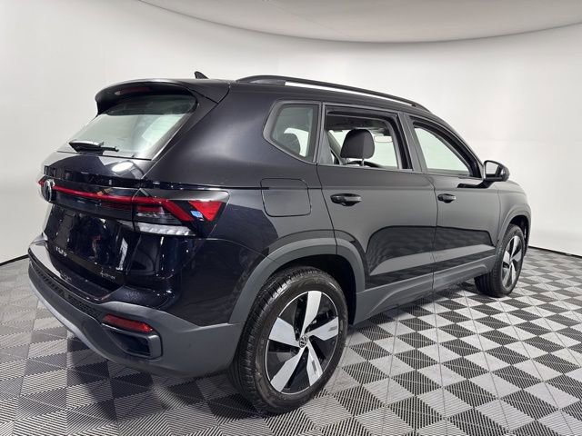 Used 2025 Volkswagen Taos S AWD/4WD image 6