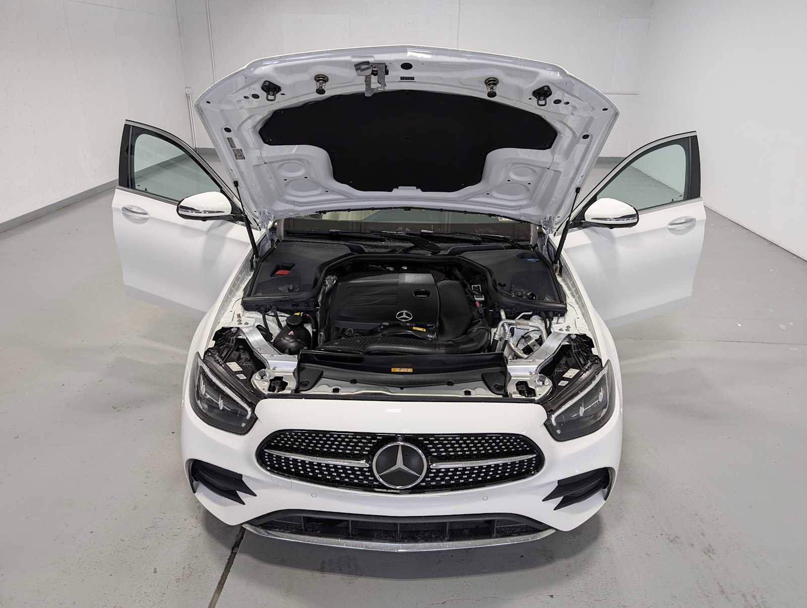 Certified 2023 Mercedes-Benz E 350 4MATIC Sedan image 13