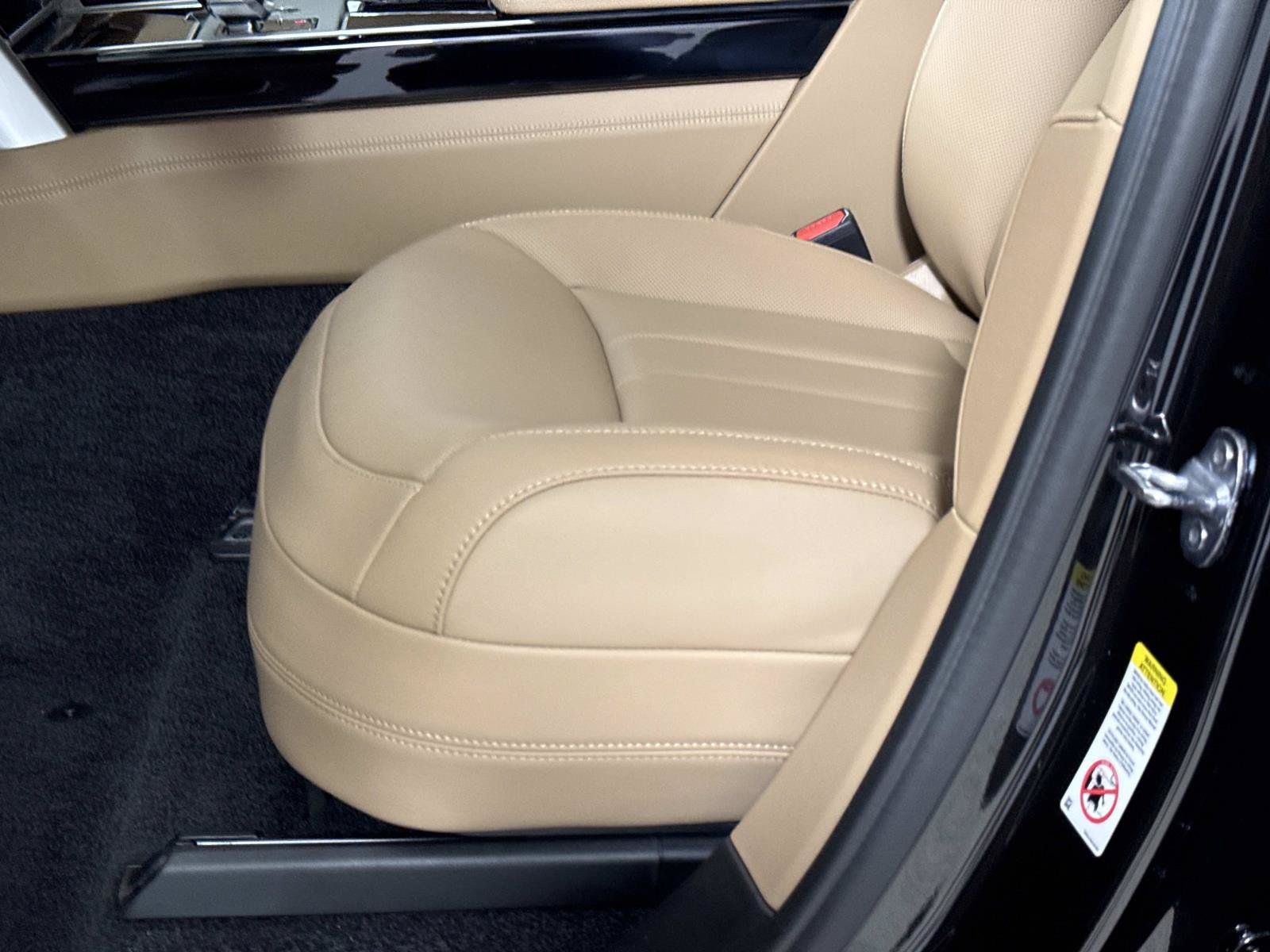 New 2026 Land Rover Range Rover Autobiography AWD/4WD image 20