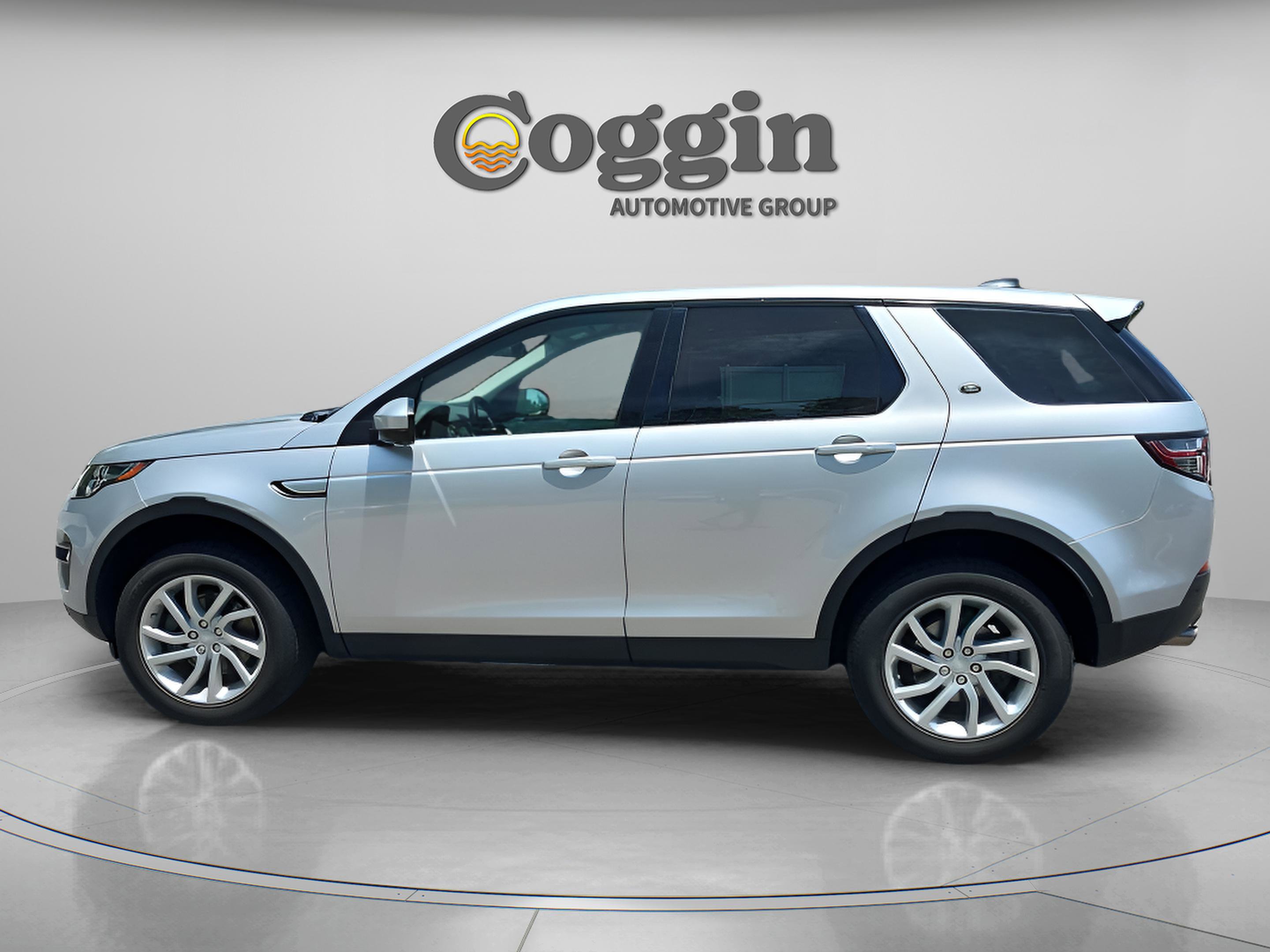 Used 2017 Land Rover Discovery Sport HSE AWD/4WD image 2