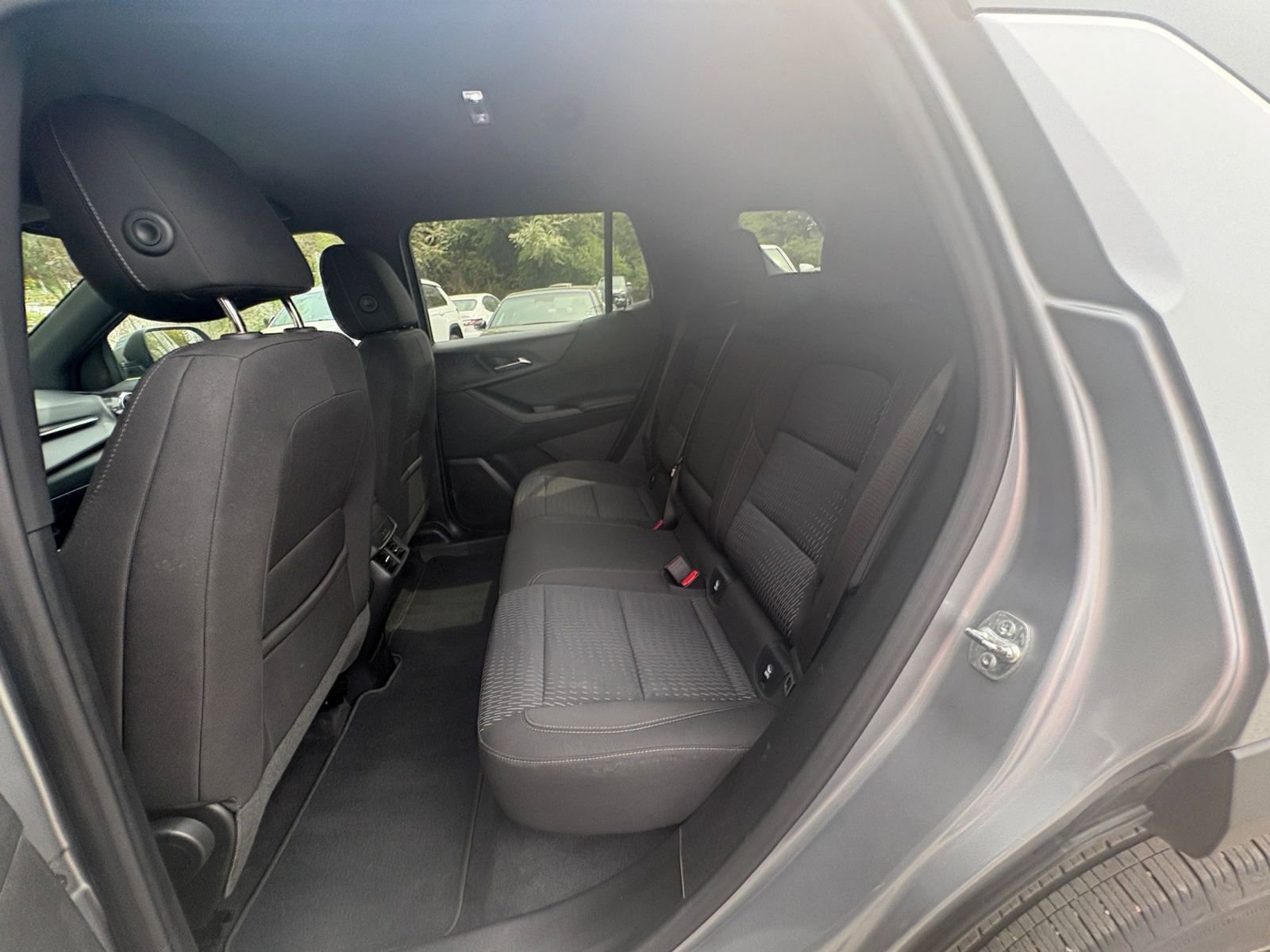 Used 2025 Chevrolet Equinox LT FWD image 23