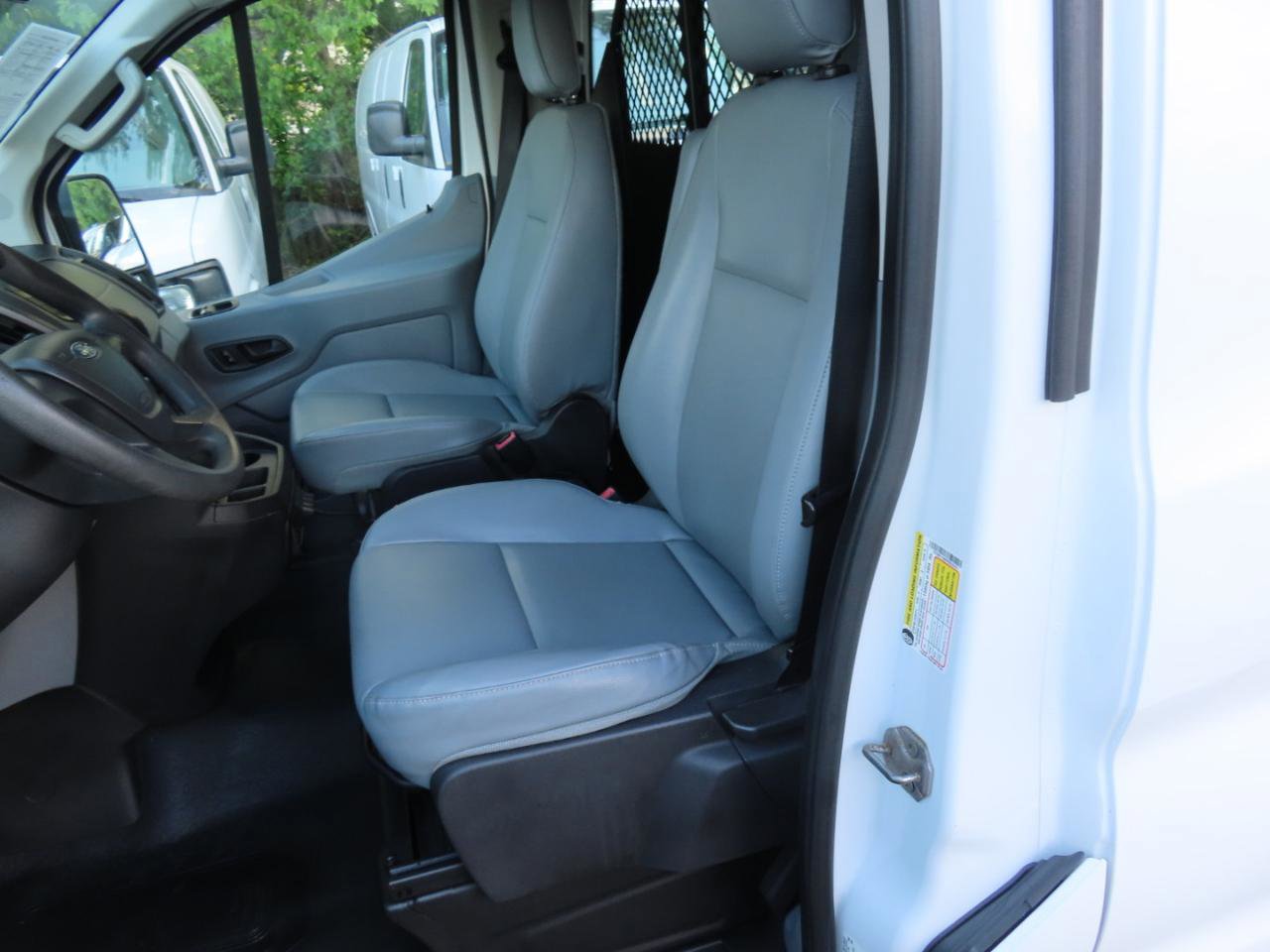 Used 2015 Ford Transit 150 130 Low Roof RWD image 7