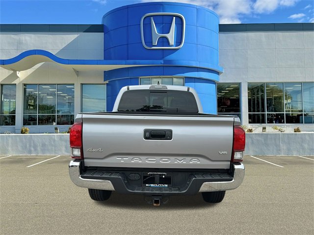 Used 2020 Toyota Tacoma SR5 image 3