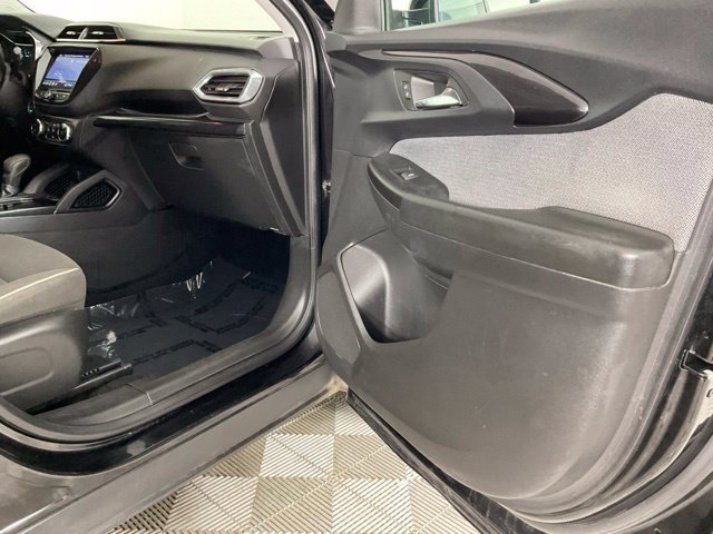 Used 2023 Chevrolet TrailBlazer LT w/ Convenience Package FWD image 18