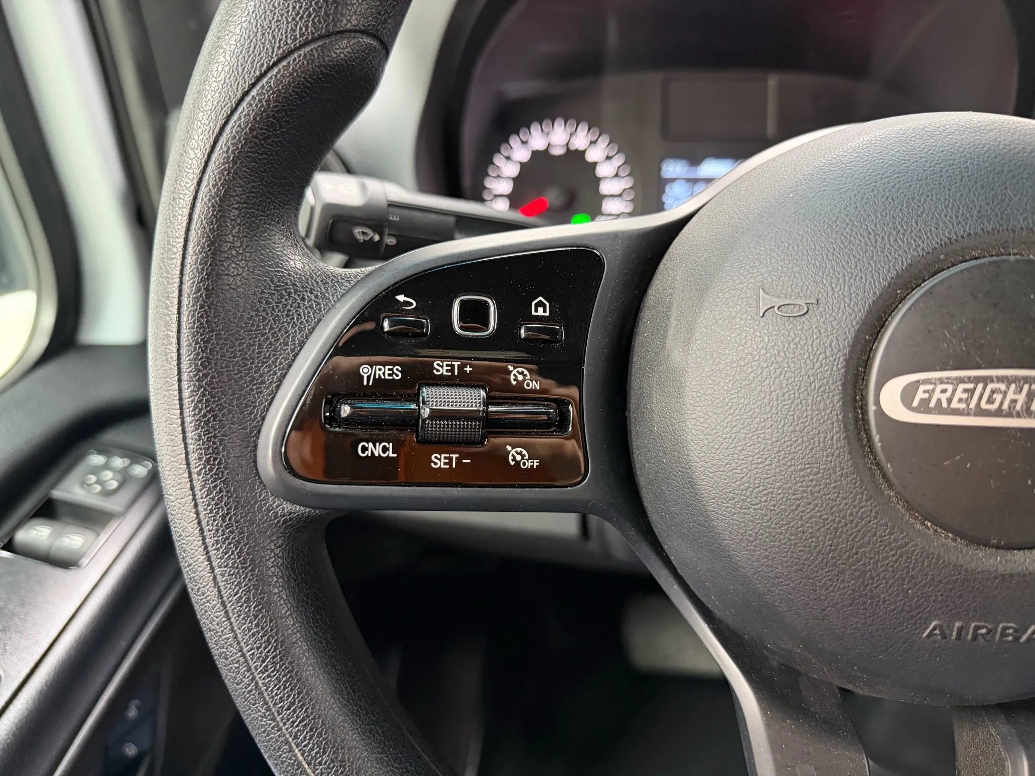 Used 2021 Freightliner Sprinter 2500 image 26