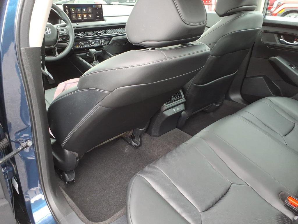 Used 2025 Honda Accord EX-L image 8