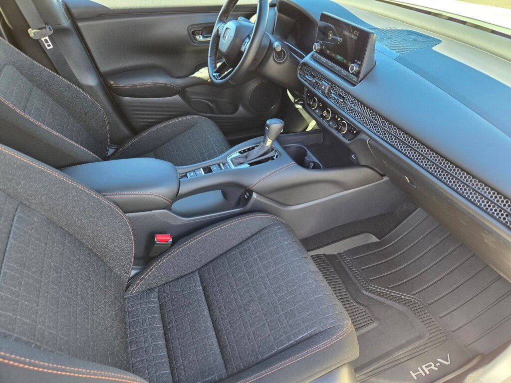 Certified 2025 Honda HR-V Sport image 20