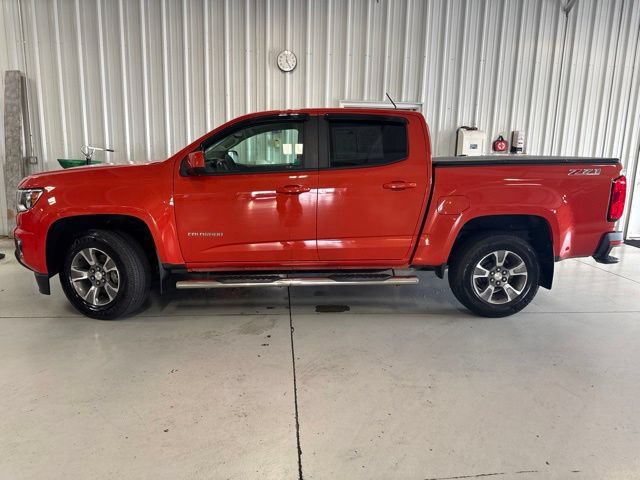Used 2016 Chevrolet Colorado Z71 AWD/4WD image 2