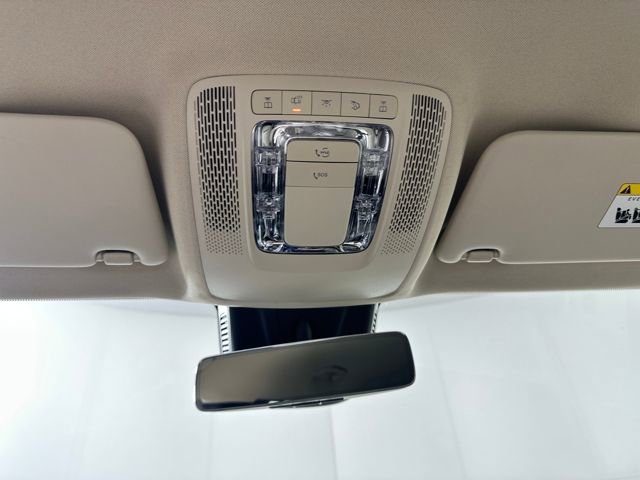 Used 2023 Mercedes-Benz EQB 300 4MATIC w/ Exclusive Package image 23