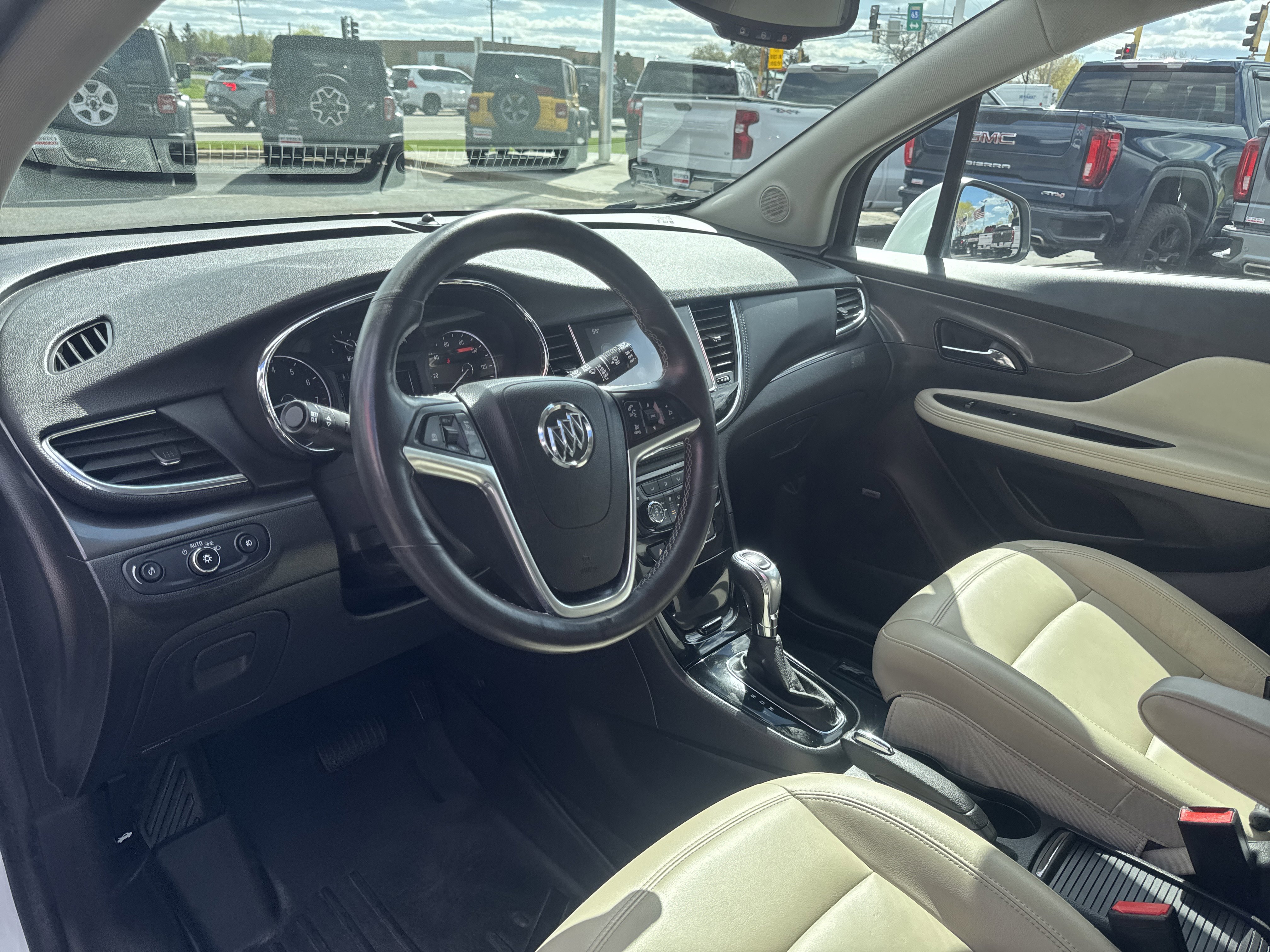 Used 2017 Buick Encore Essence AWD/4WD image 18