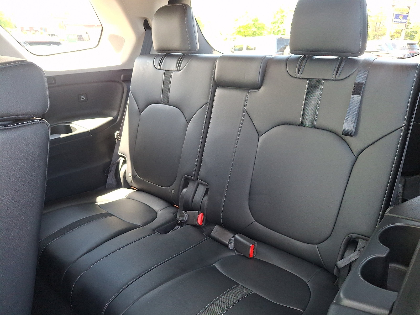 Used 2023 Honda Pilot Touring image 11