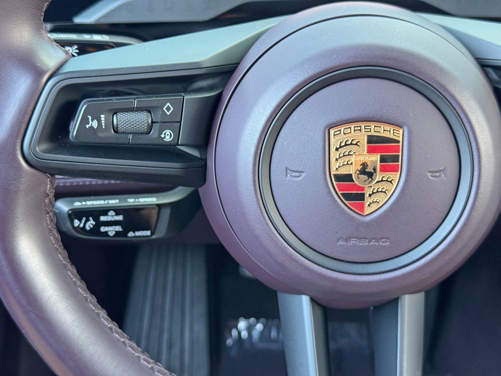Used 2024 Porsche Taycan image 22