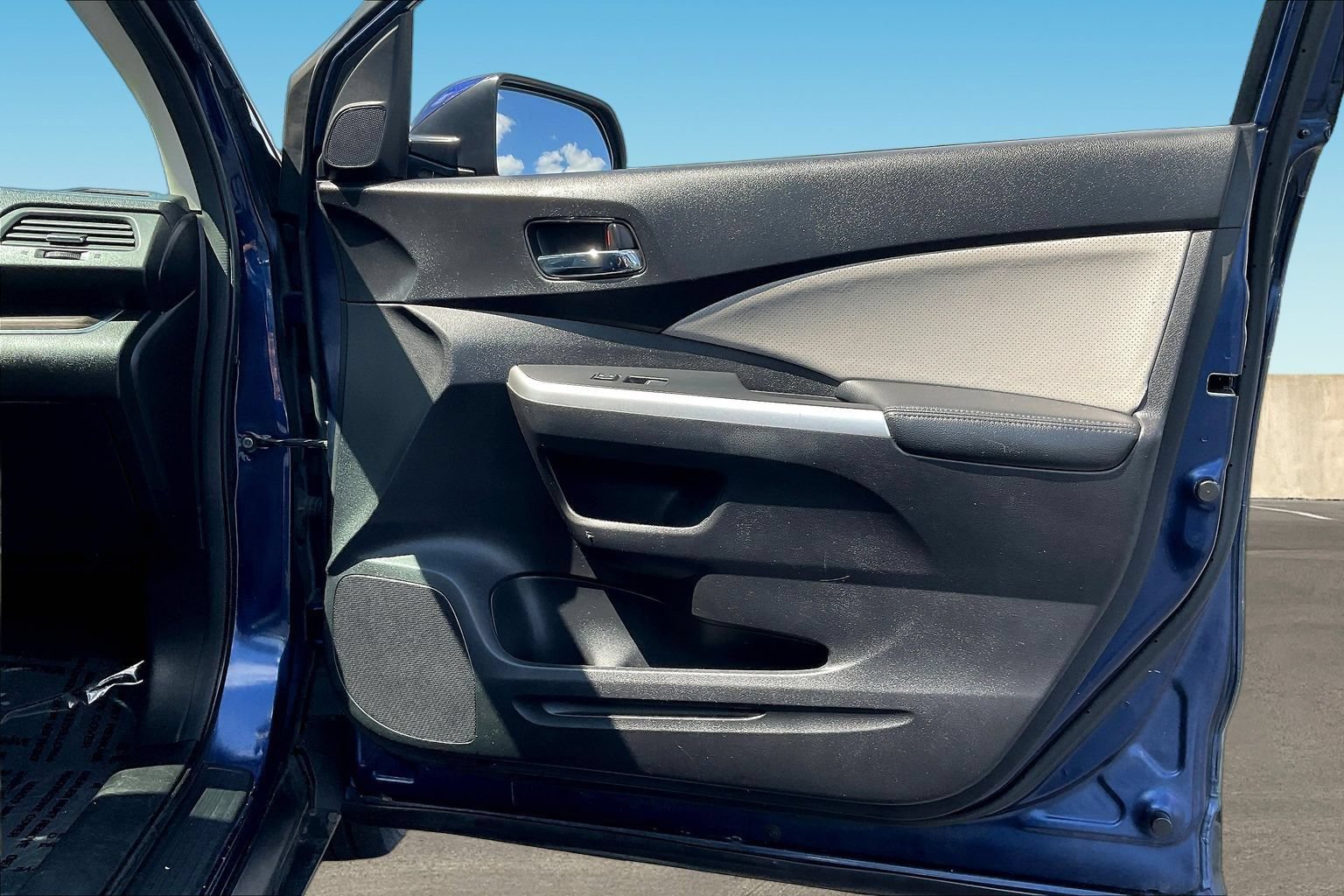 Used 2015 Honda CR-V EX-L image 27