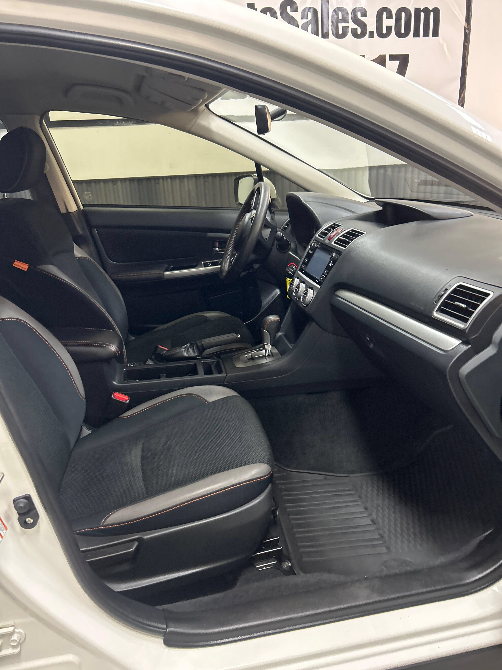 Used 2017 Subaru Crosstrek 2.0i Premium AWD/4WD image 13