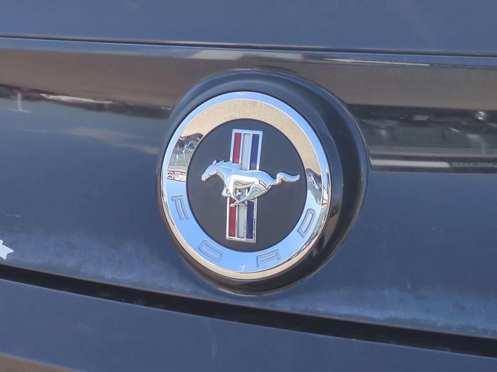 Used 2014 Ford Mustang Convertible RWD image 12