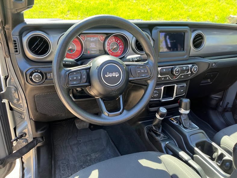 Used 2022 Jeep Gladiator Sport AWD/4WD image 10