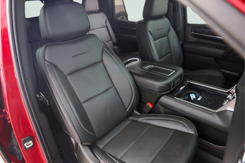 Used 2023 GMC Yukon Denali image 36