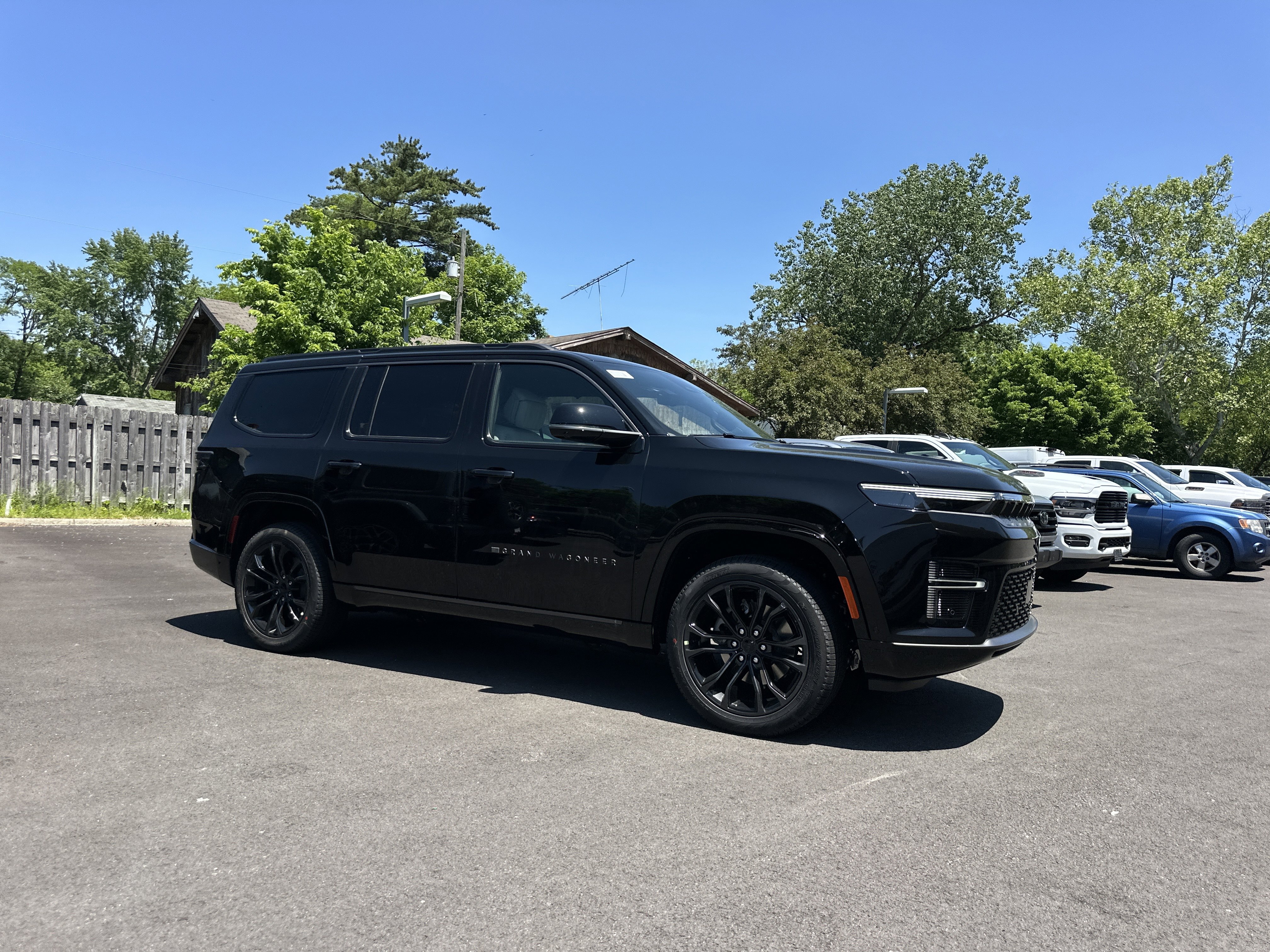 New 2026 Jeep Grand Wagoneer Summit AWD/4WD image 18