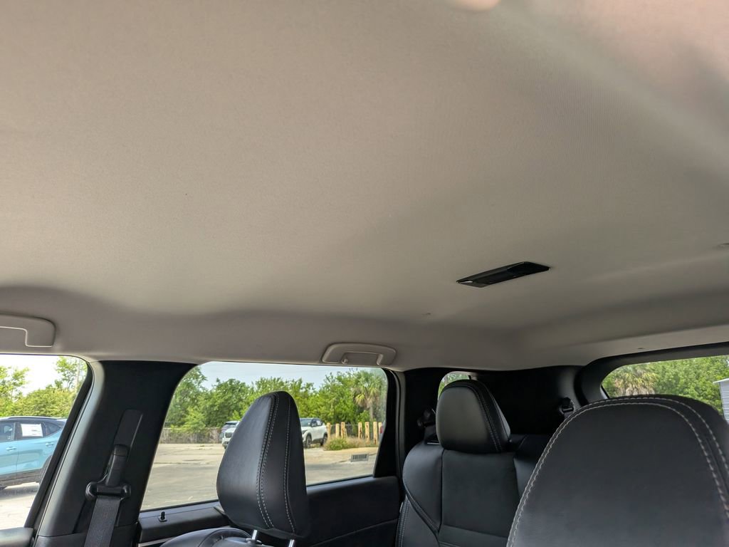 Used 2025 Mitsubishi Outlander SE FWD image 22