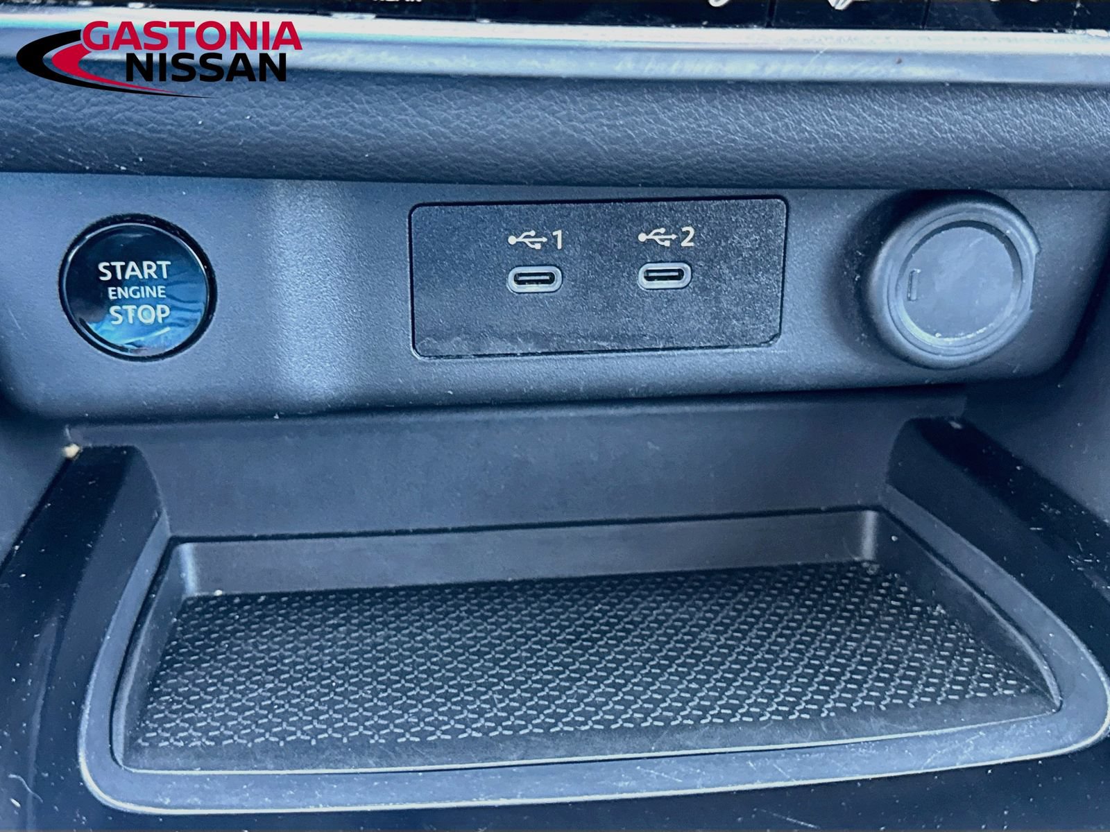Used 2025 Nissan Rogue SV FWD image 22
