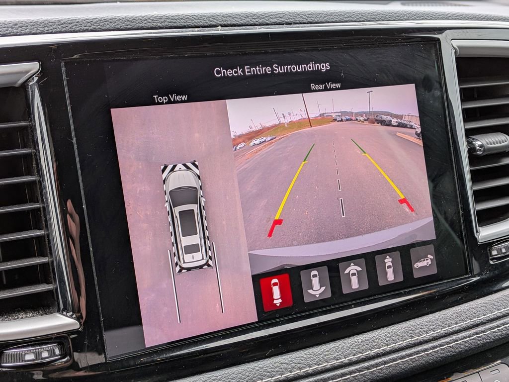 Used 2023 Chrysler Pacifica Touring-L w/ S Appearance Package image 28