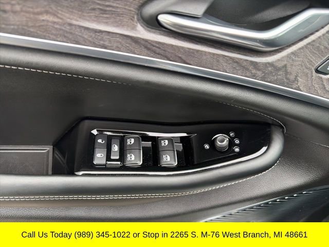 Used 2024 Jeep Grand Cherokee Overland w/ Advanced Protech Group III image 34