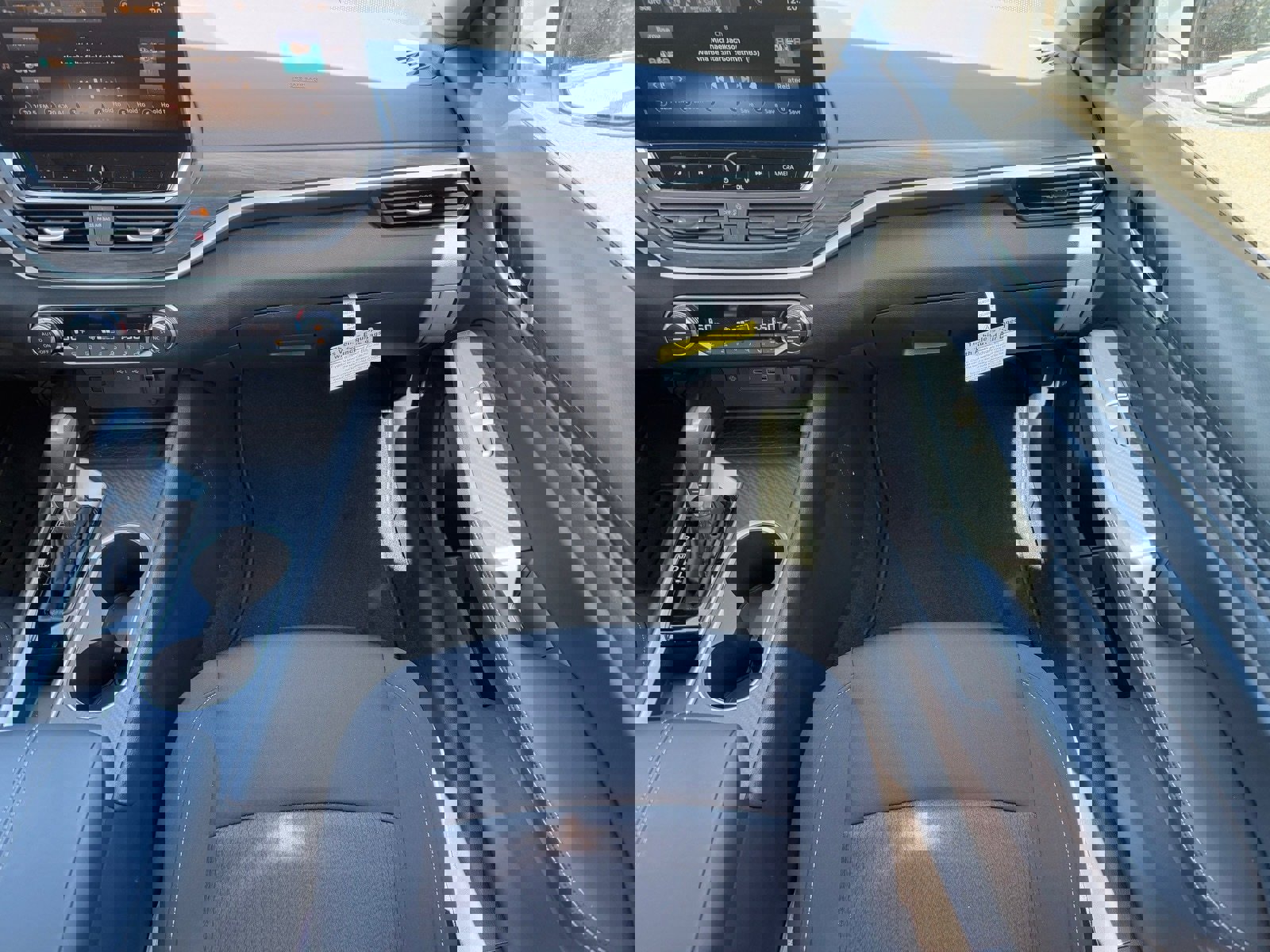 New 2025 Nissan Altima 2.5 SV w/ SV Special Edition Package image 15