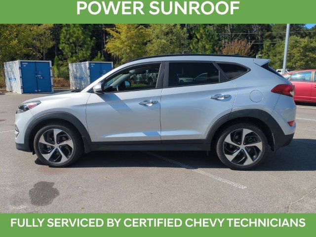 Used 2016 Hyundai Tucson Limited w/ Option Group 03 FWD image 9