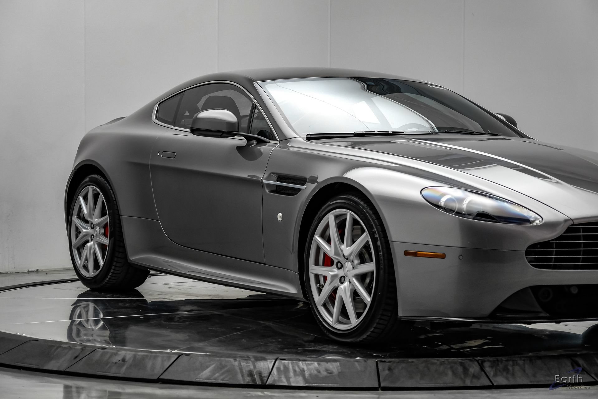 Used 2014 Aston Martin V8 Vantage S RWD image 26