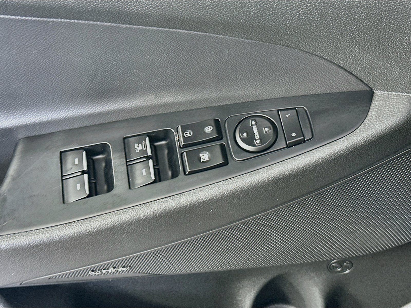 Used 2020 Hyundai Tucson Limited AWD/4WD image 17