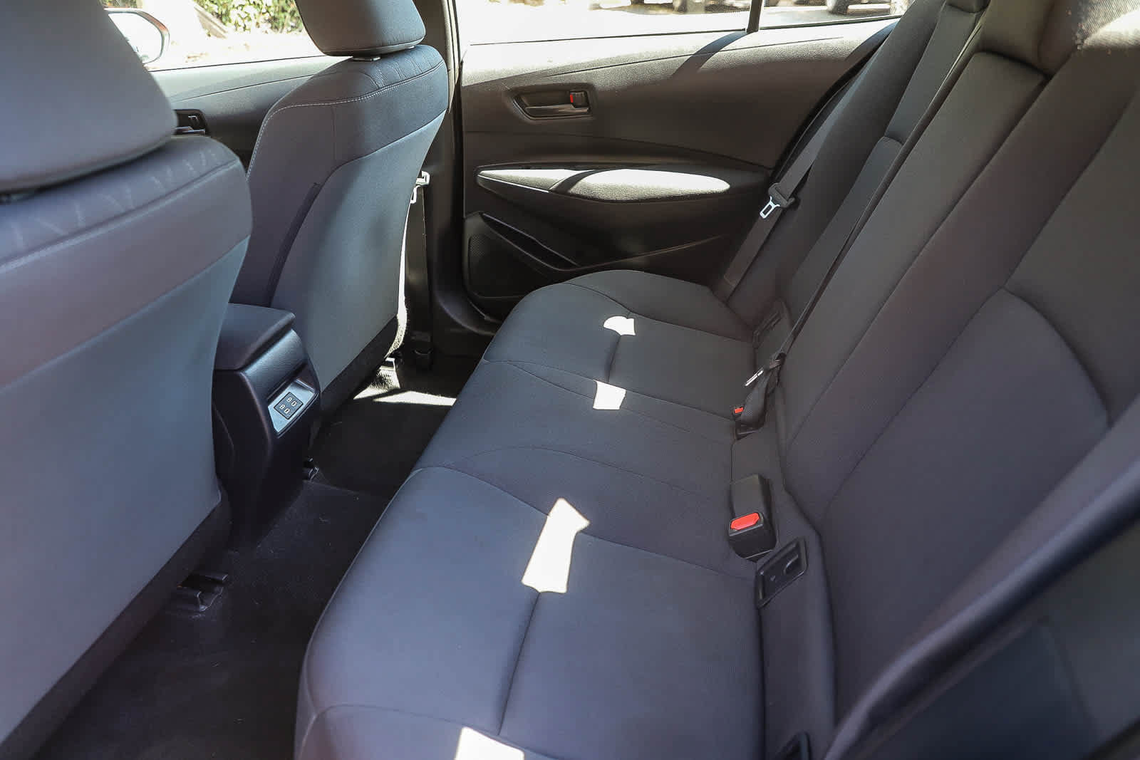 Used 2024 Toyota Corolla LE FWD image 18