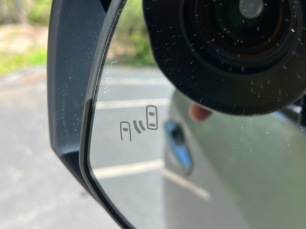Used 2019 Toyota RAV4 Limited w/ Cold Weather Package AWD/4WD image 27