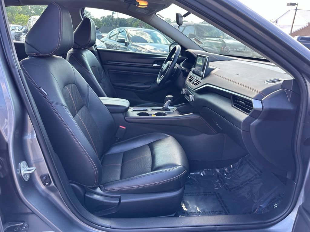 Used 2019 Nissan Altima 2.5 SR w/ SR Premium Package FWD image 17