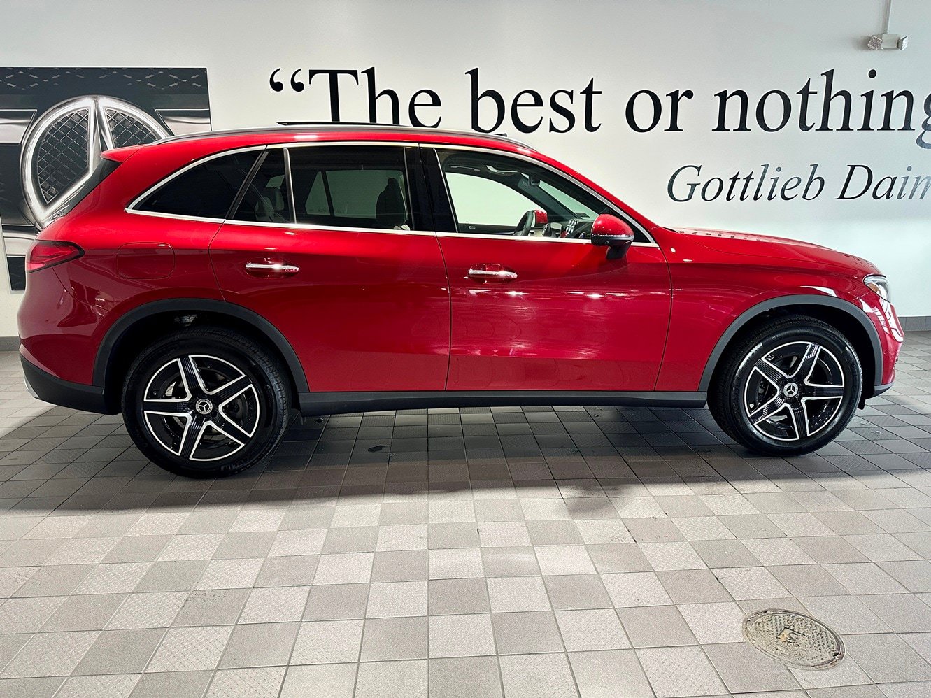 New 2026 Mercedes-Benz GLC 300 4MATIC image 3