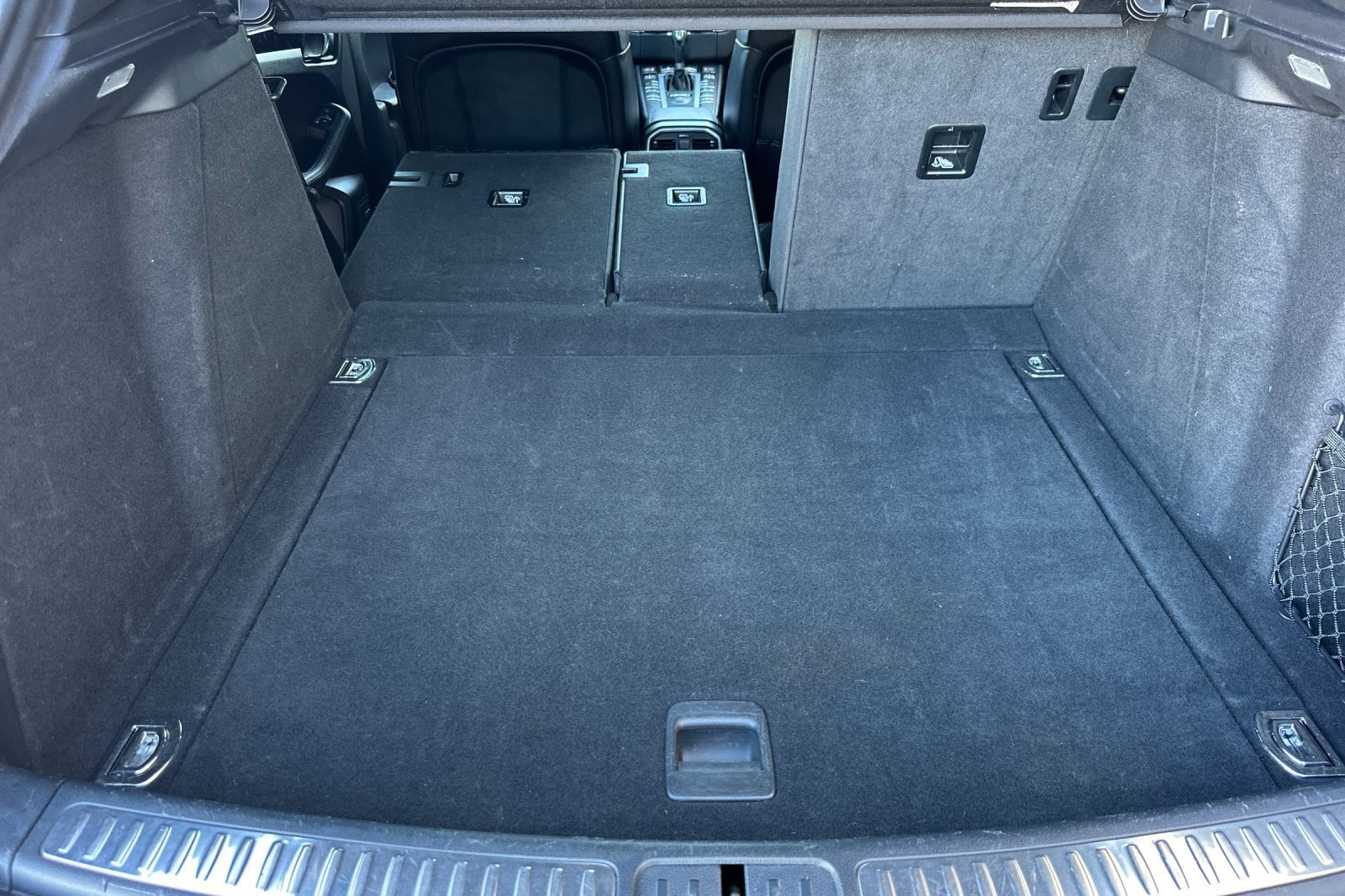 Used 2018 Porsche Macan S image 14