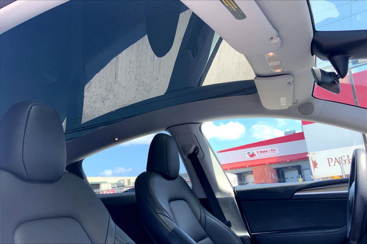 Used 2023 Tesla Model Y Long Range AWD/4WD image 30