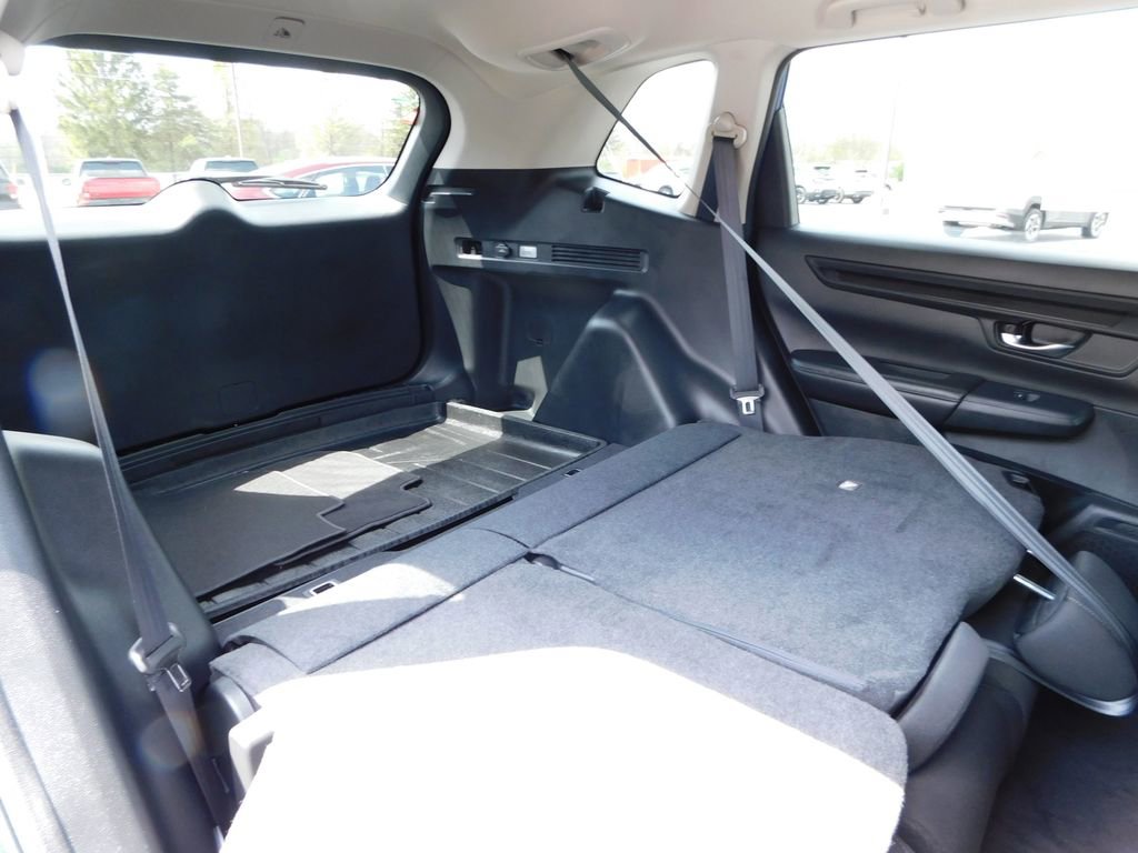 Used 2025 Honda CR-V LX image 24