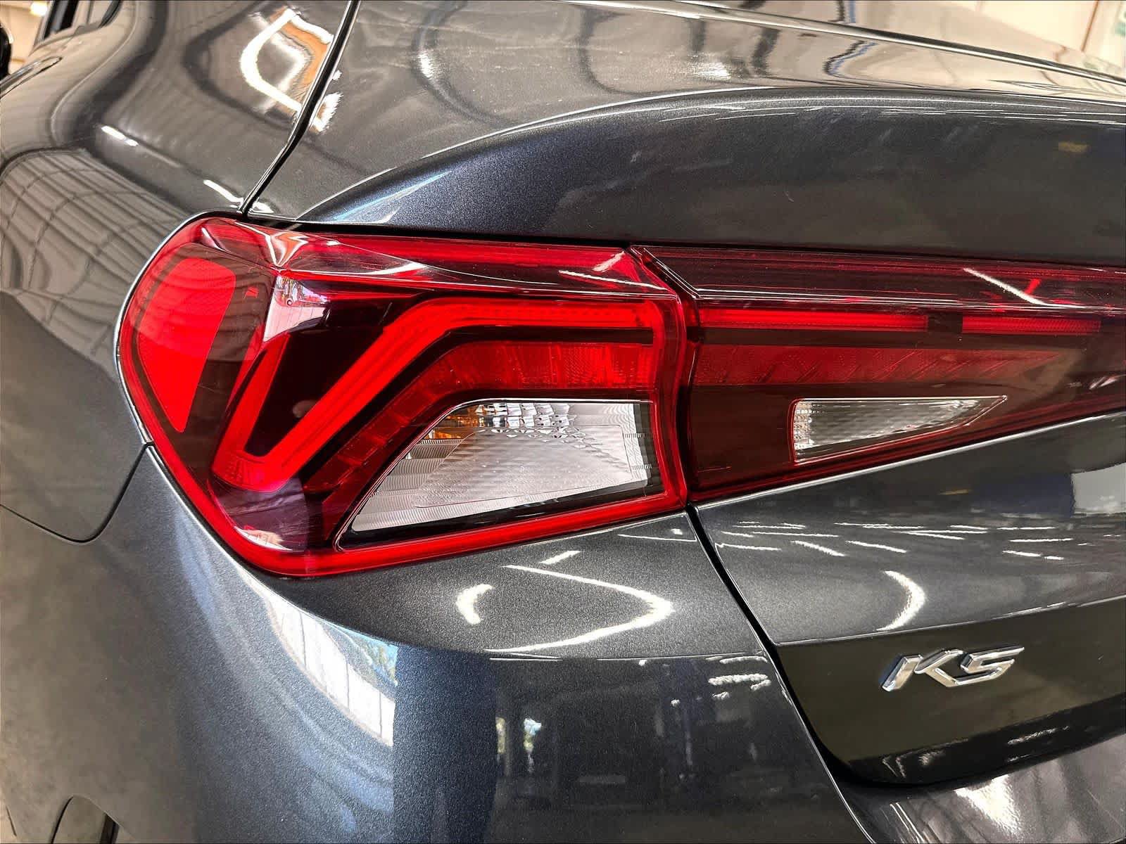 Used 2021 Kia K5 EX w/ EX Premium Package FWD image 26