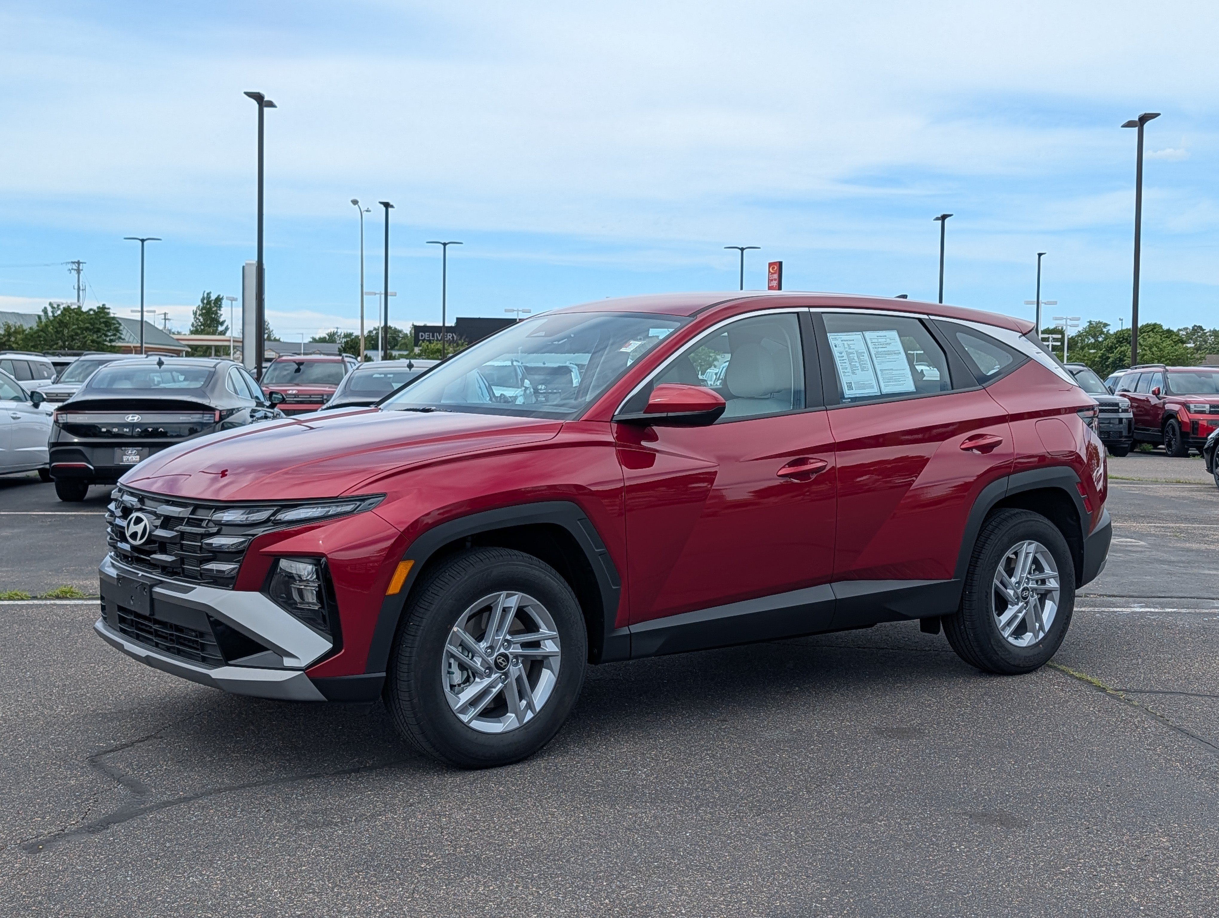 Used 2025 Hyundai Tucson SE