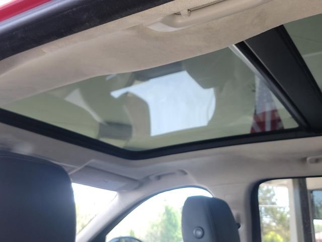 Used 2019 Jaguar F-PACE Prestige image 28