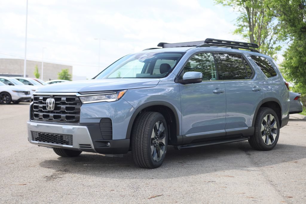 New 2026 Honda Pilot Touring image 3