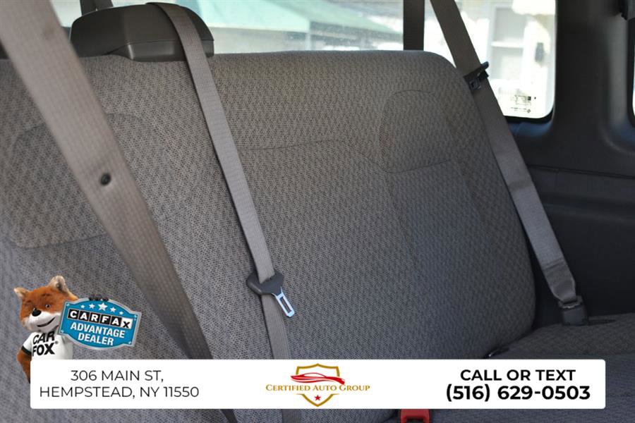 Used 2023 Chevrolet Express 3500 LT image 27