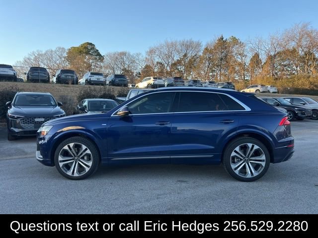 Used 2022 Audi Q8 Prestige image 2