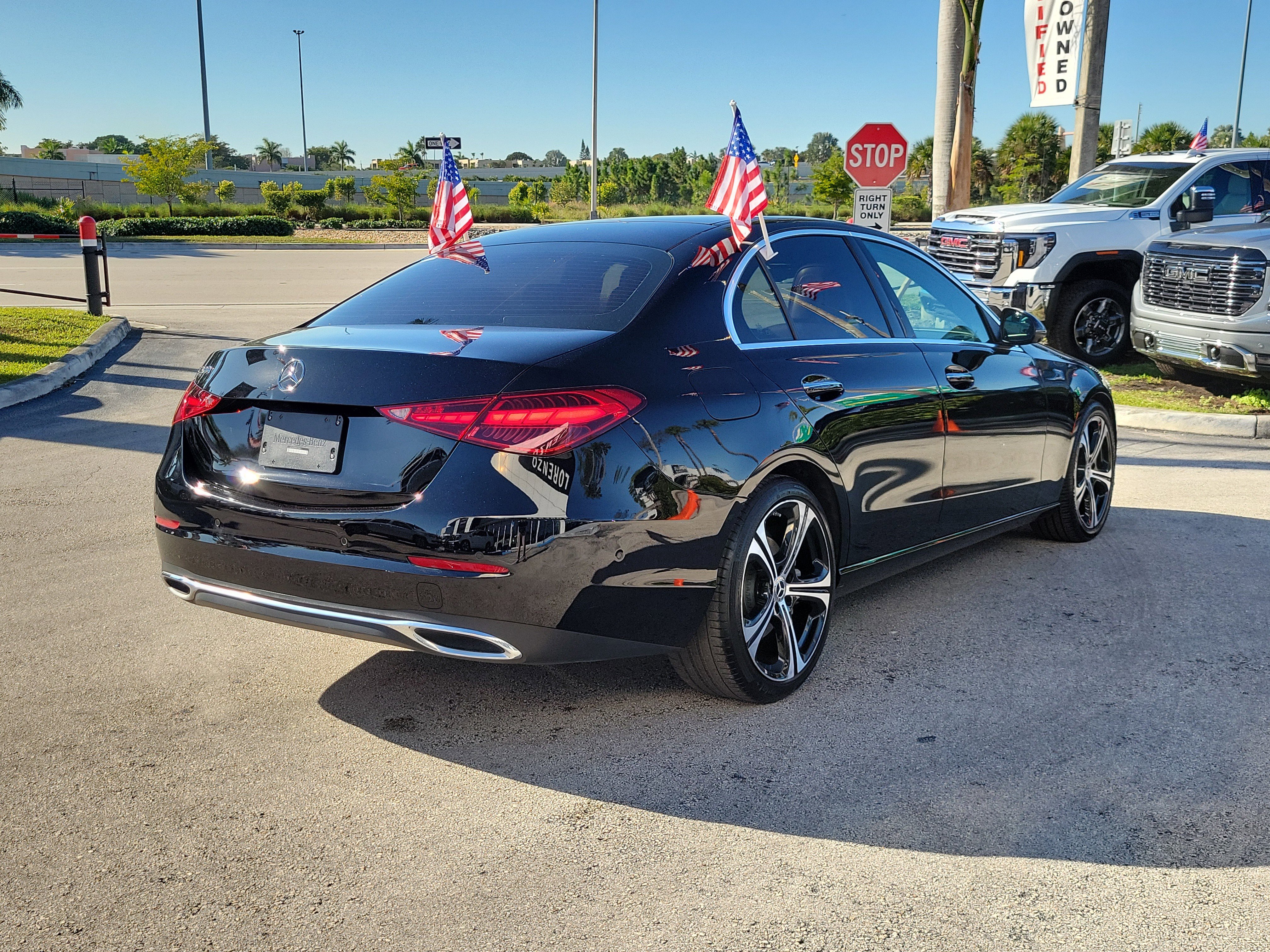 Used 2023 Mercedes-Benz C 300 Sedan image 5