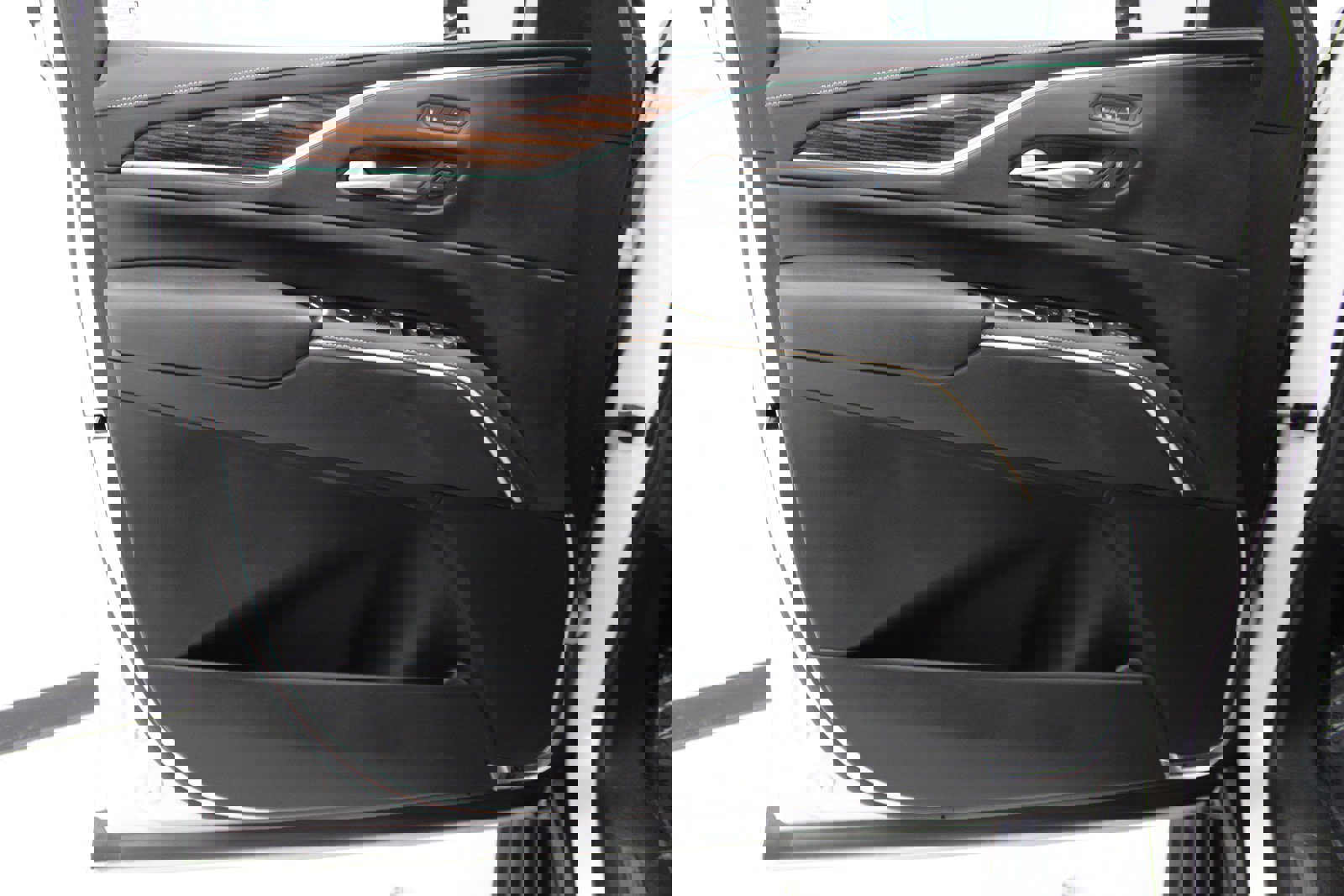 Used 2021 Cadillac Escalade Premium Luxury w/ Driver Assist Tech Package image 17