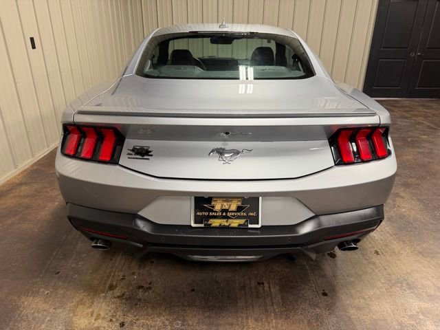 Used 2024 Ford Mustang Premium image 9