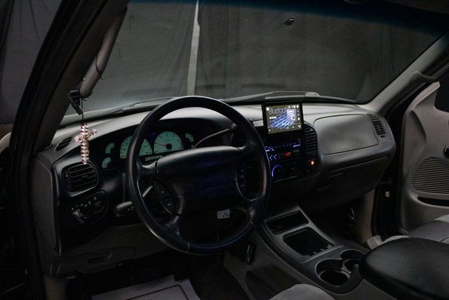 Used 2002 Ford F150 Lightning image 21